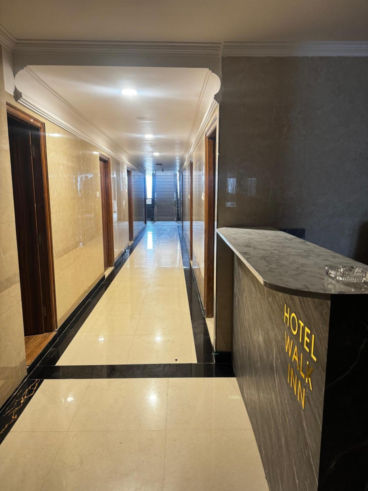 Hotel Walk Inn 法里达巴德 外观 照片